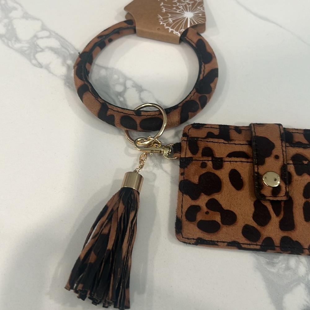 Cute. Key Ring & Card Holder. - Picture 9 of 16